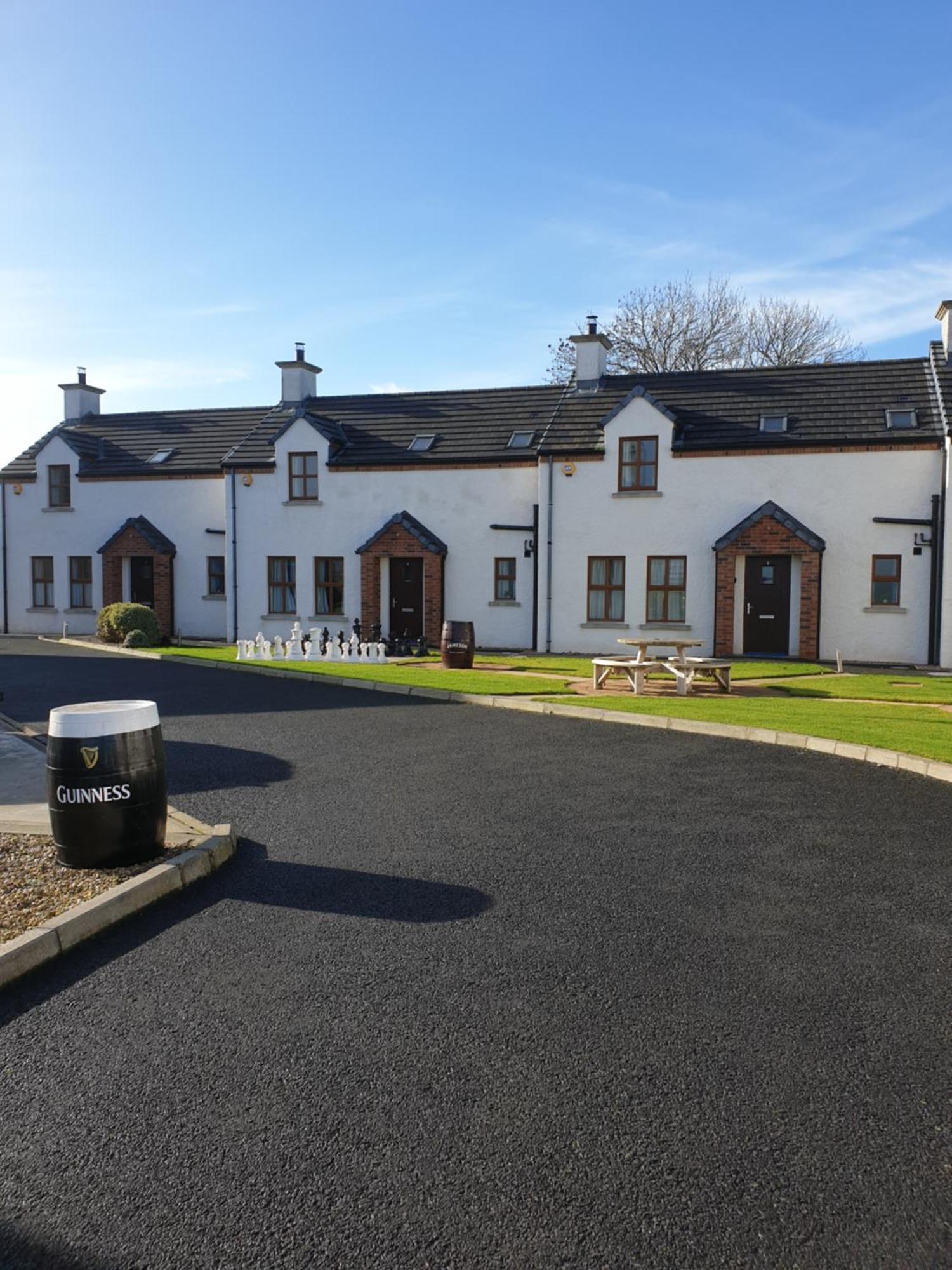 Ulster Cottages Bushmills Bagian luar foto